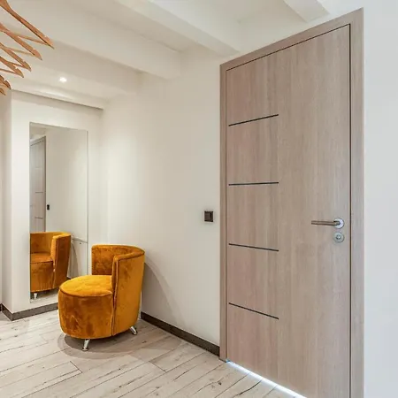 Prora Solitaire Avida Loft 1 *
